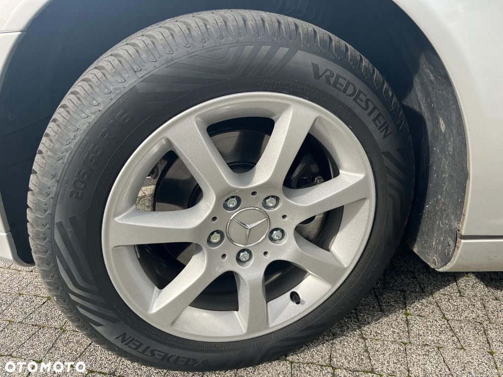 Mercedes-Benz Klasa C 180 Kompressor Automatik Classic - 10