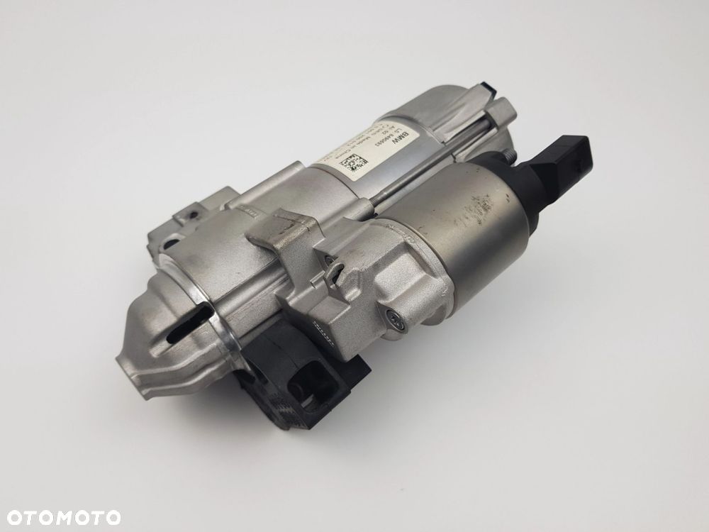 Rozrusznik BMW G20 G30 G01 G02 B57 3.0d 8490593 - 4