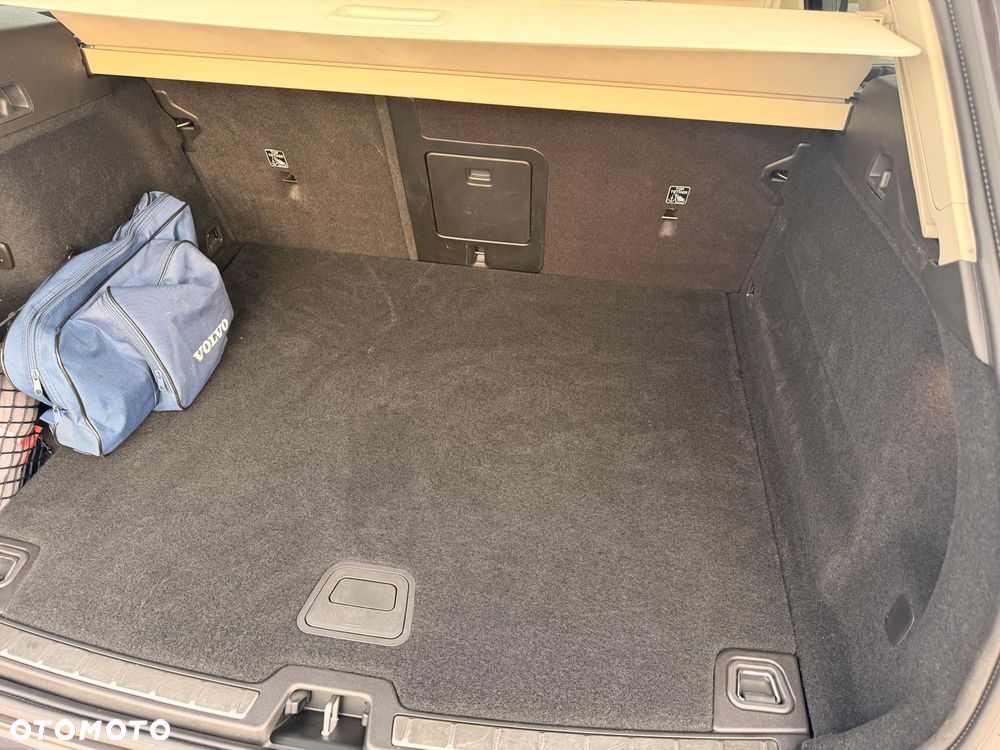 Volvo XC 60 B4 B Plus Bright - 13