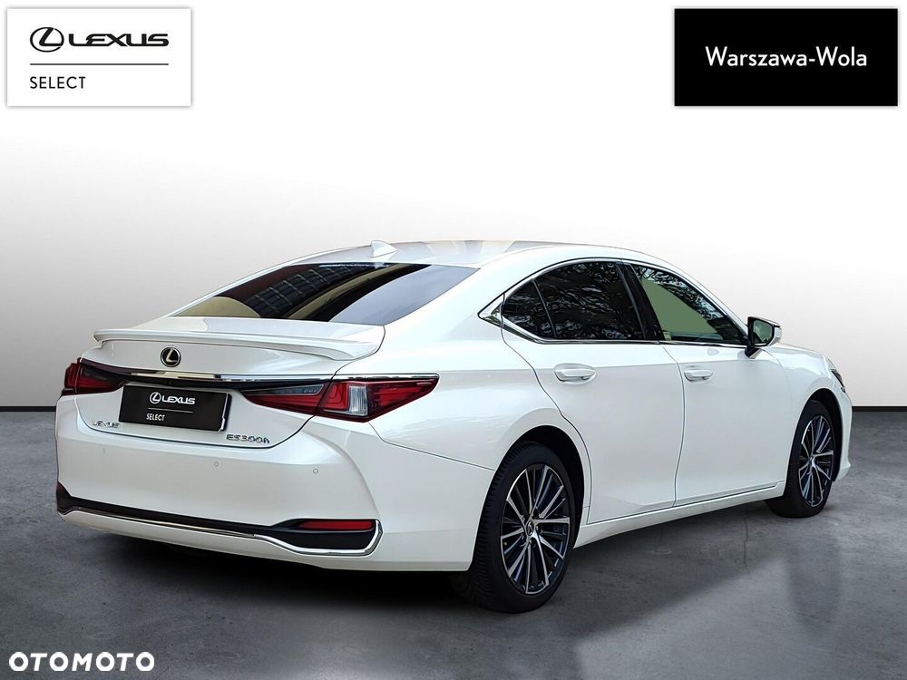 Lexus ES 300h Business Edition - 8