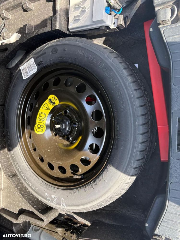 Ford Kuga 2.5 Duratec FWD PHEV ST-Line X - 16