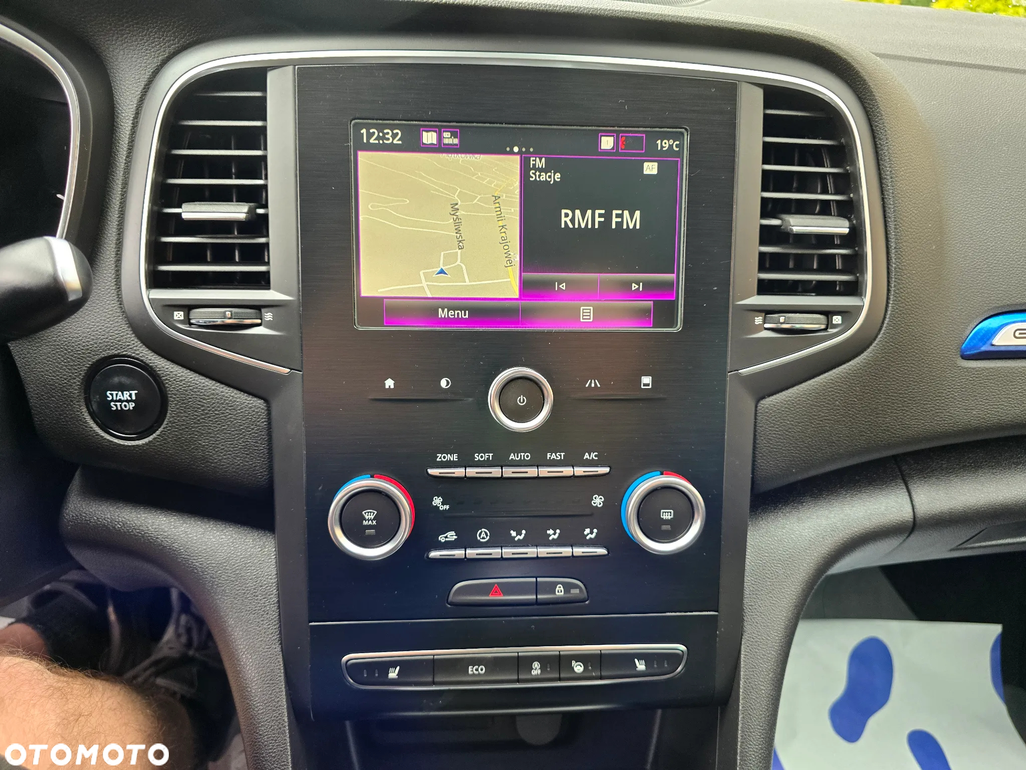 Renault Megane ENERGY TCe 130 GT LINE - 30