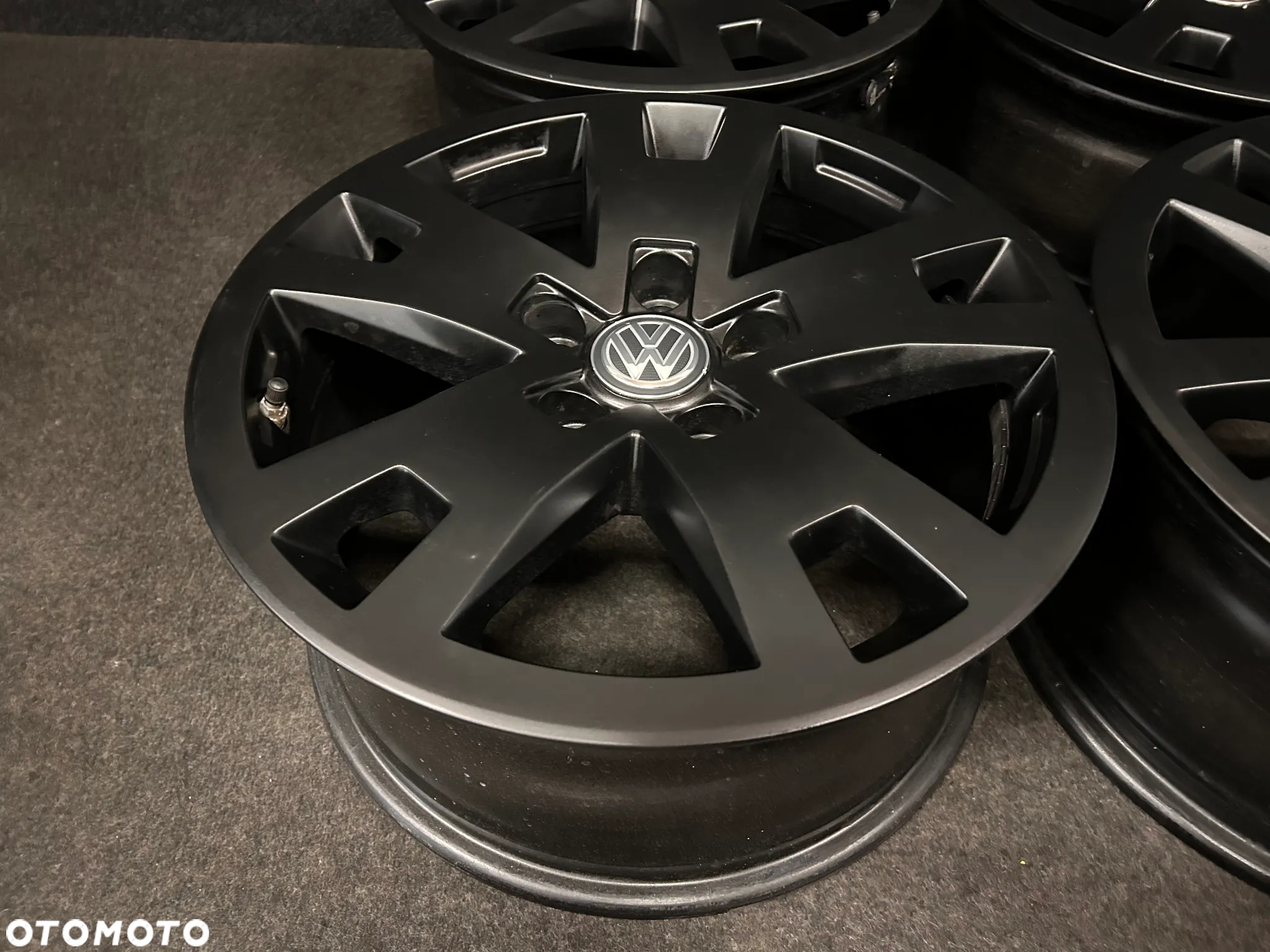 Alufelgi VW Amarok, Multivan, Caravelle, T5, T6 17 cali 5x120 4szt. Ładne z czujnikami! - 14