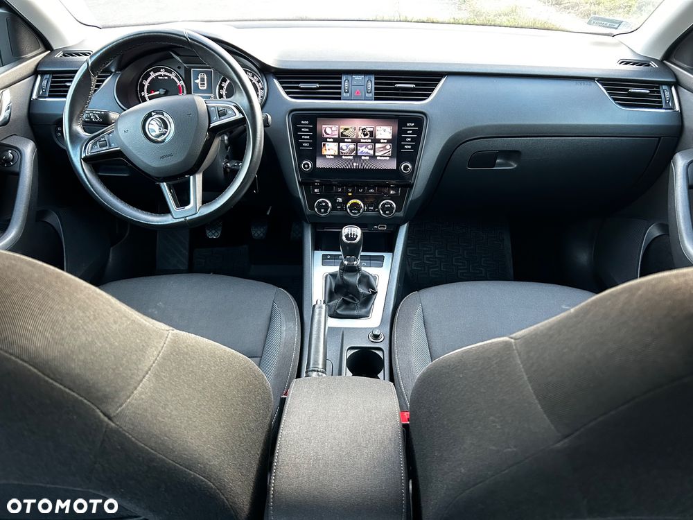 Skoda Octavia 1.4 TSI Ambition - 11