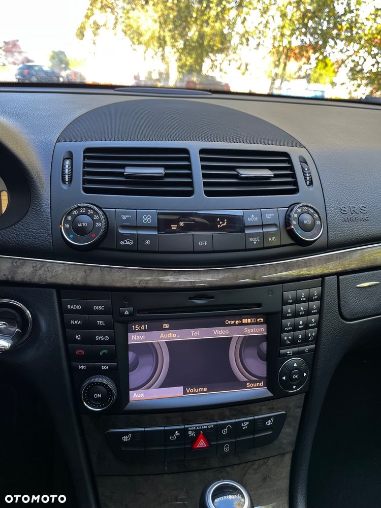 Mercedes-Benz Klasa E 220 CDI Automatik Avantgarde DPF BusinessEDITION - 19