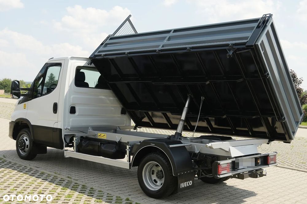Iveco DAILY/50C18/DMC 3500/TYLKO 47 tyś km PRZEBIEGU!/WYWROTKA 3 STRONNA SKIBICKI 360x210 cm/ 3.0 HPI 180 KM/ SALON POLSKA/ PIERWSZY WŁAŚCICIEL/BEZWYPADKOWY - 8