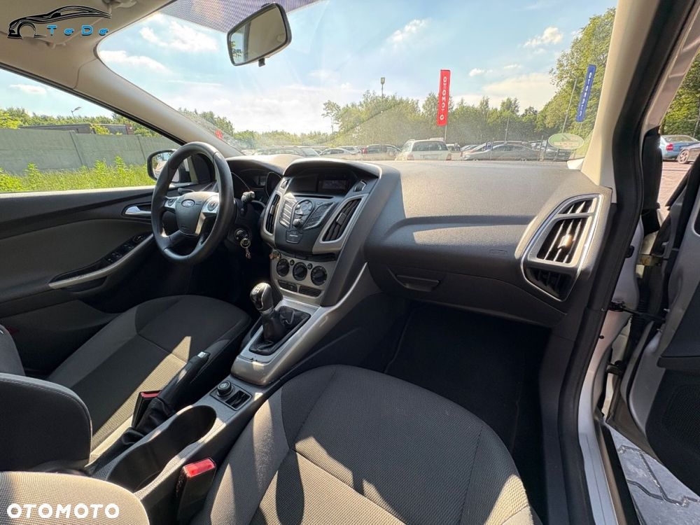 Ford Focus 1.6 Titanium - 29