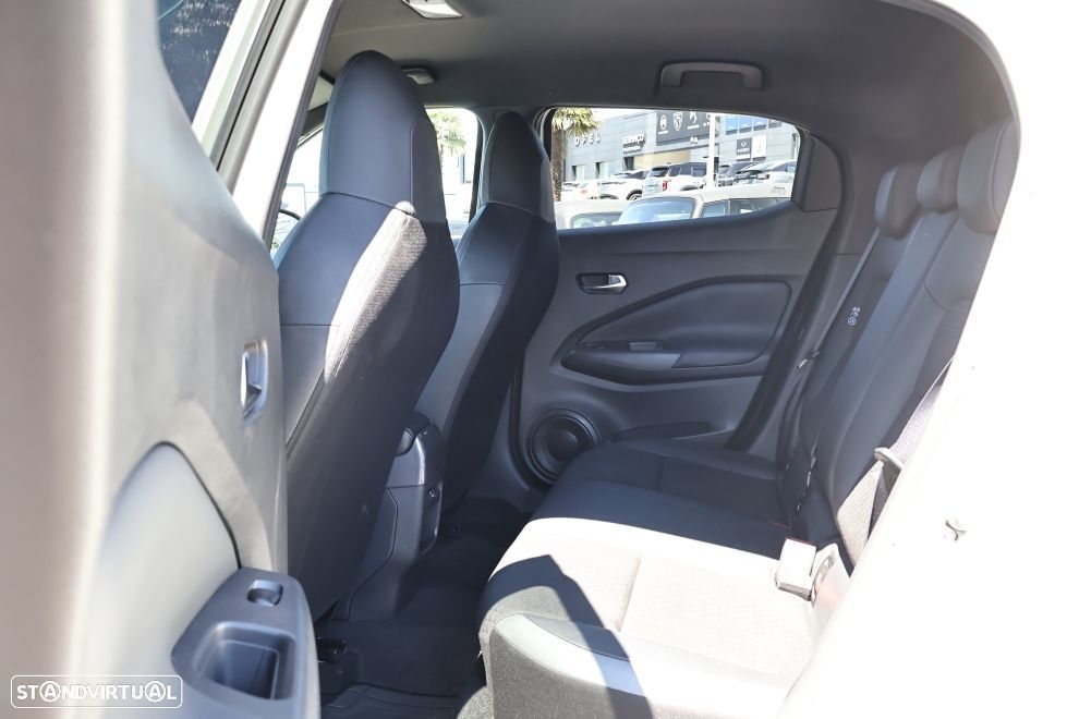 Nissan Juke 1.0 DIG-T N-Connecta - 17