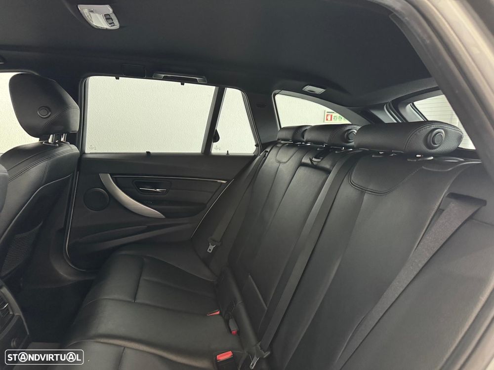 BMW 320 d xDrive Pack M Auto - 12