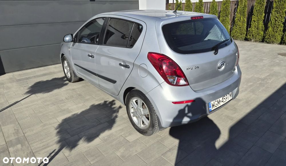Hyundai i20 1.1 CRDi BlueDrive Comfort - 8