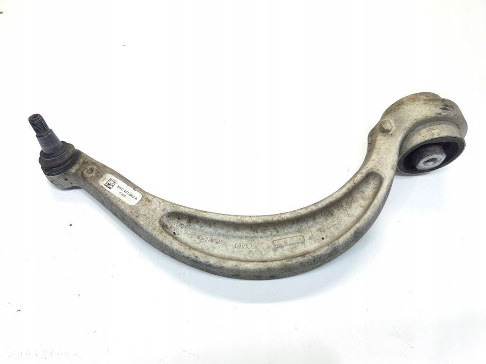 WAHACZ LEWY PRZÓD BANAN AUDI A4 B9 A5 8W 8W0407695A 8W0407693A