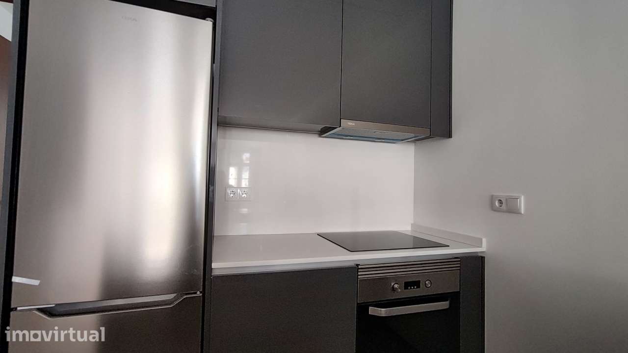 Apartamento T2 Duplex no Centro de Viana do Castelo para arrendar - Grande imagem: 4/28