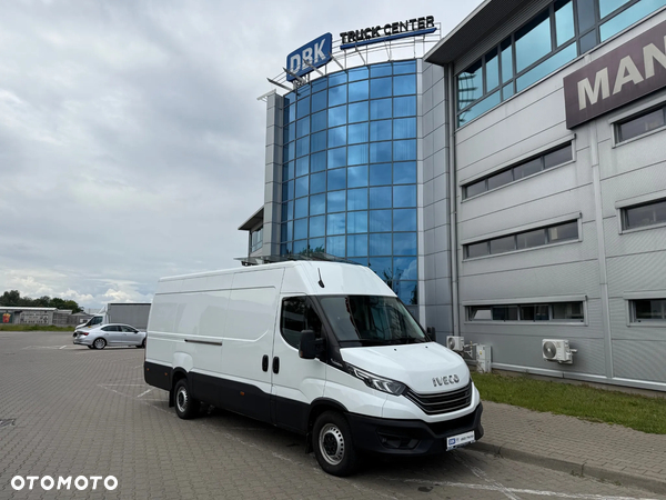Iveco 35S18 (31118)