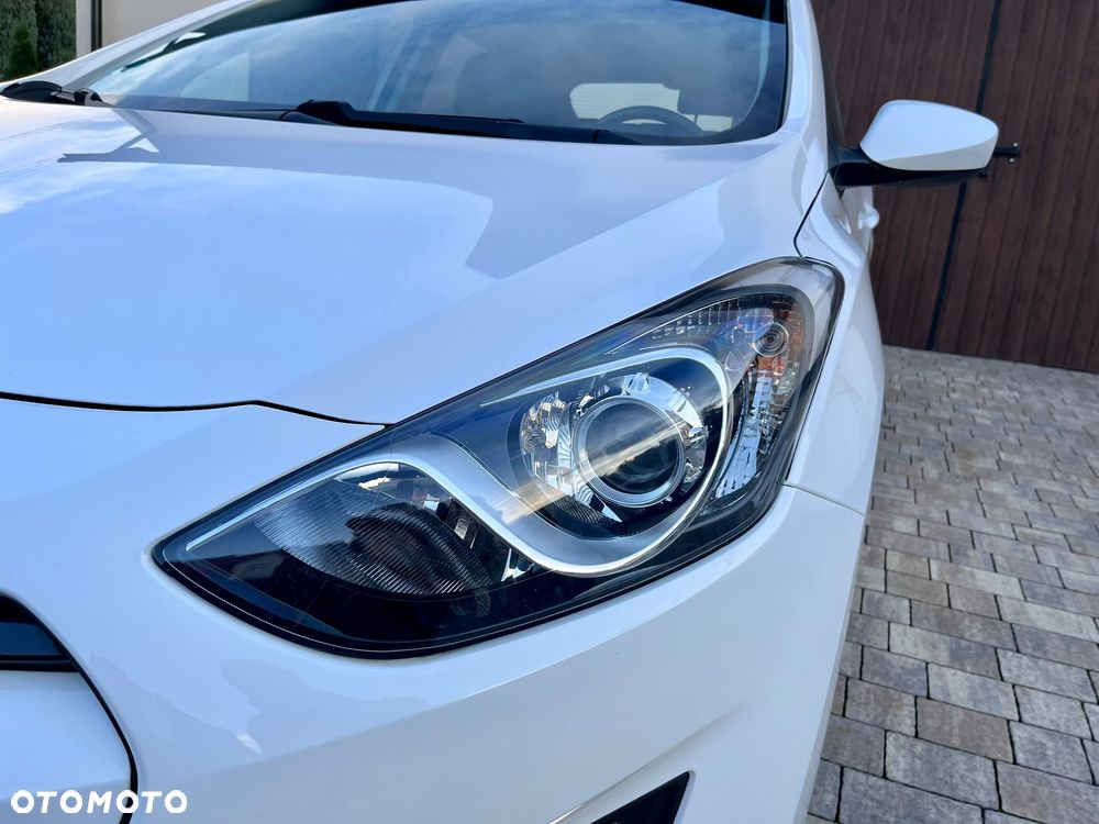Hyundai i30 1.4 Classic + - 3