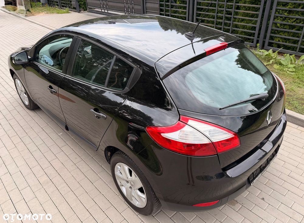 Renault Megane 1.6 16V 100 J'taime - 10
