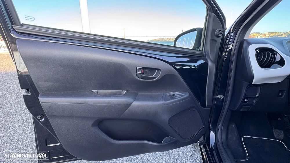 Peugeot 108 1.0 VTi Style ETG5 - 23