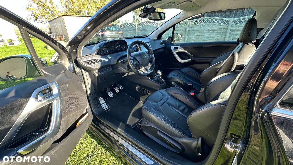 Peugeot 208 1.2 PureTech Allure S&S - 14