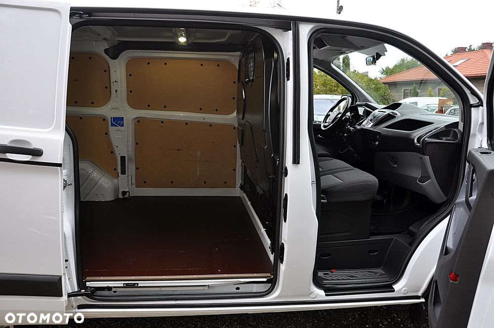 Ford Transit Custom - 21