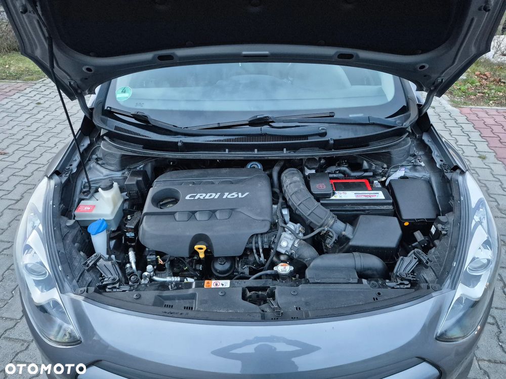 Hyundai i30 1.6 CRDi Fifa World Cup Edition - 18