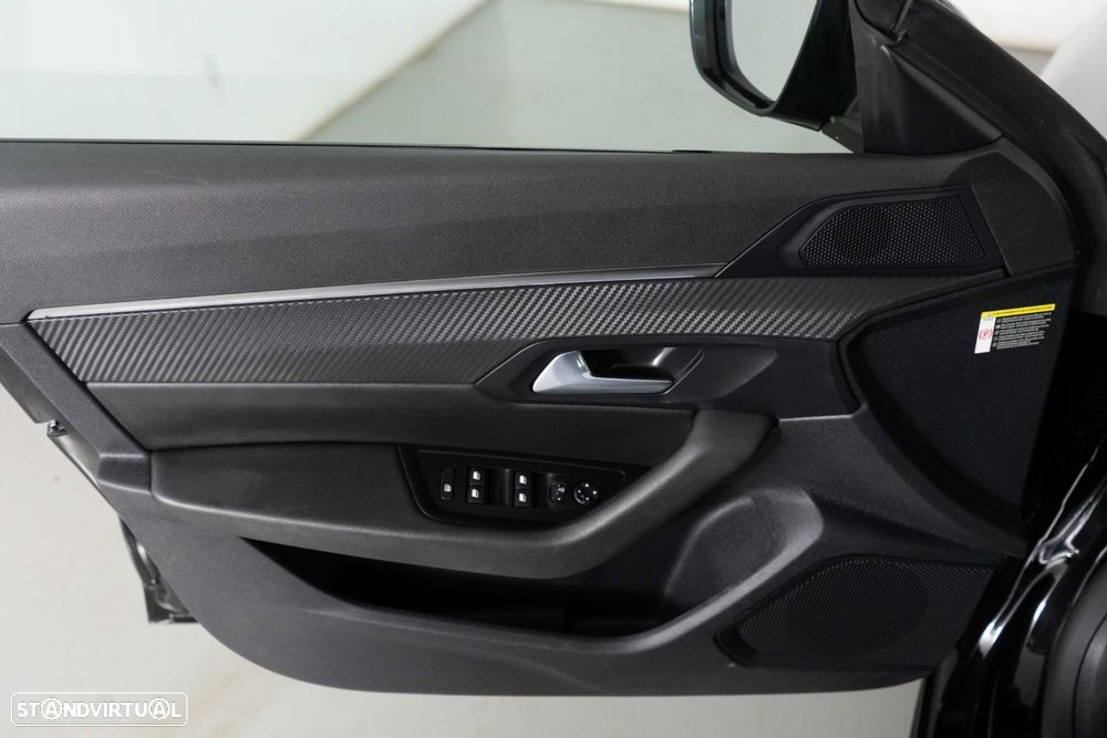 Peugeot 508 1.6 Hybrid Allure e-EAT8 - 21