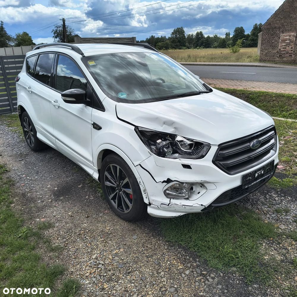 Ford Kuga 2.0 TDCi AWD ST-Line - 4