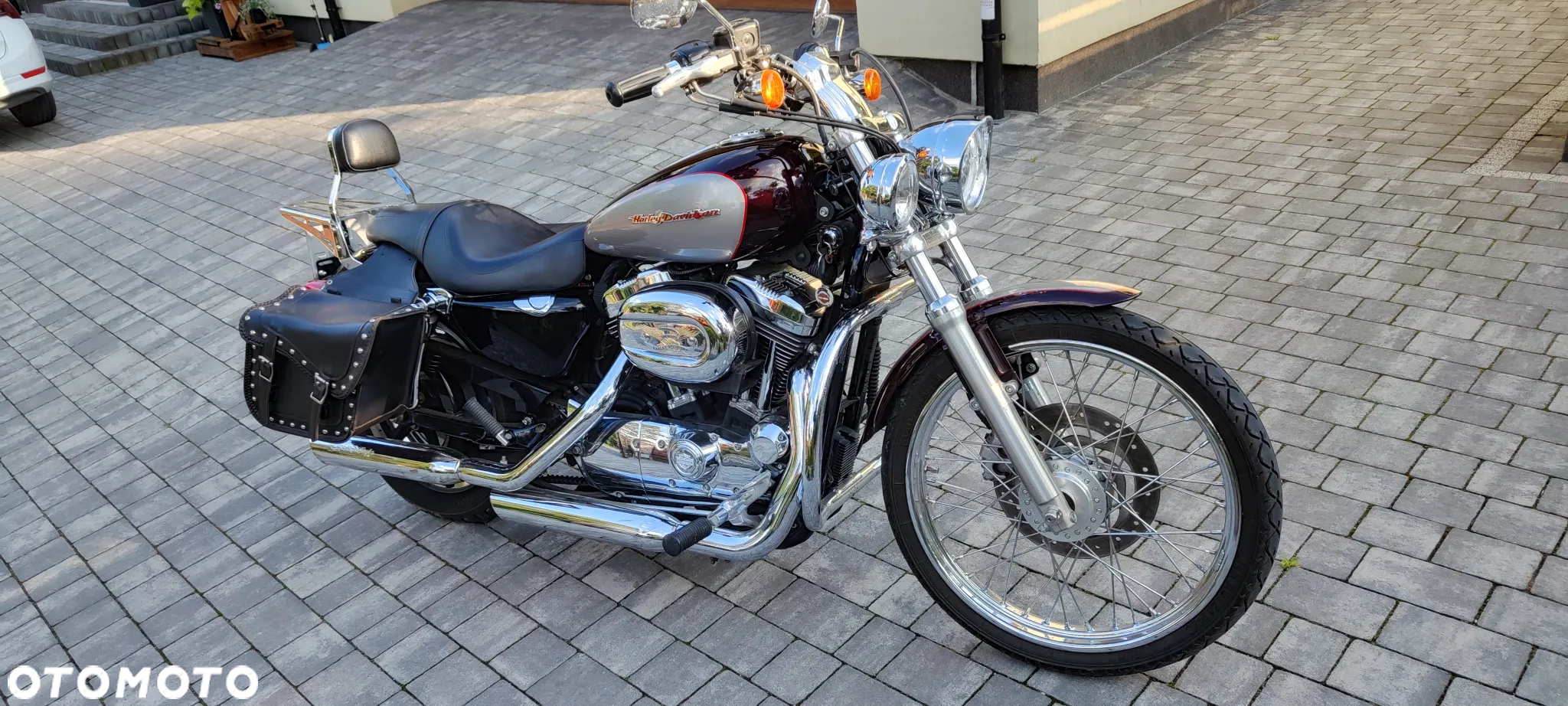 Harley-Davidson Sportster Custom 1200C - 4