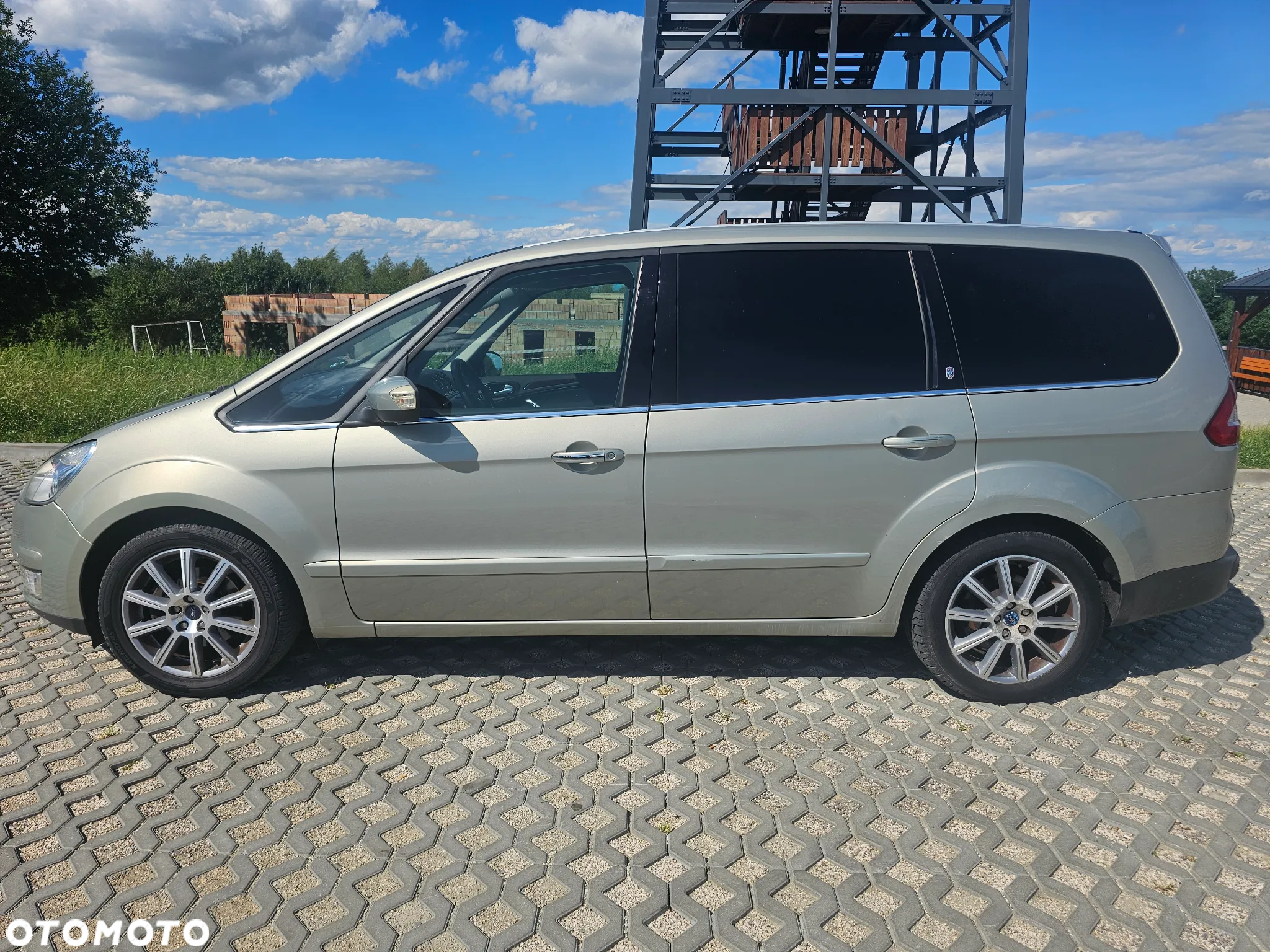Ford Galaxy 2.0 TDCi Ghia - 21