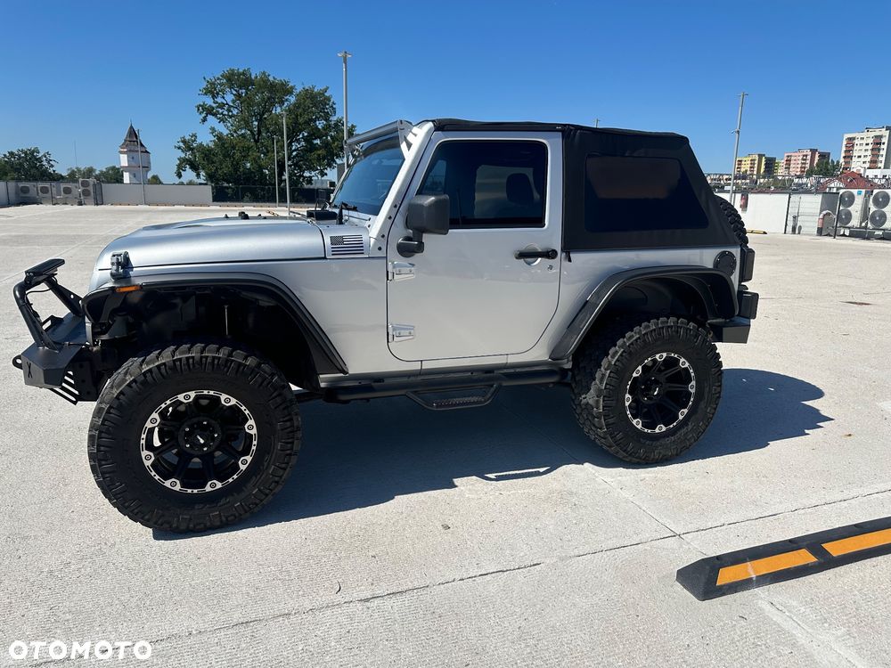 Jeep Wrangler 3.6 Sahara - 28