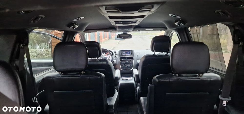 Dodge Grand Caravan - 26