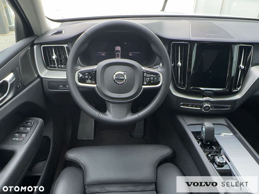 Volvo XC 60 T6 Plug-In Hybrid AWD Plus Dark - 16