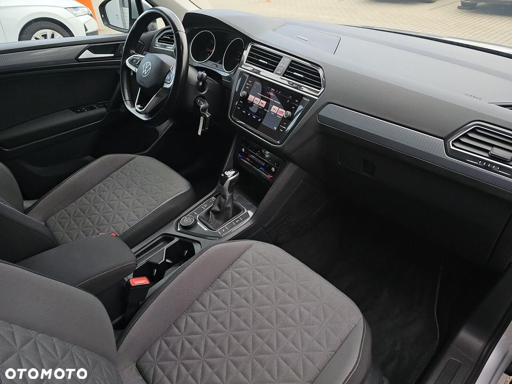 Volkswagen Tiguan - 14