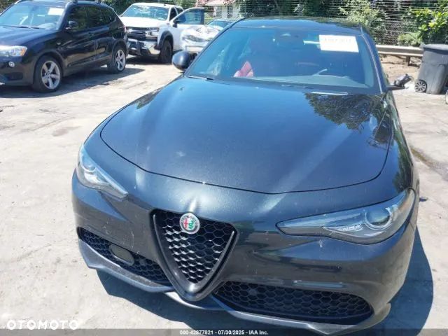 Alfa Romeo Giulia 2.0 Turbo 16V AT8 Veloce Ti - 8