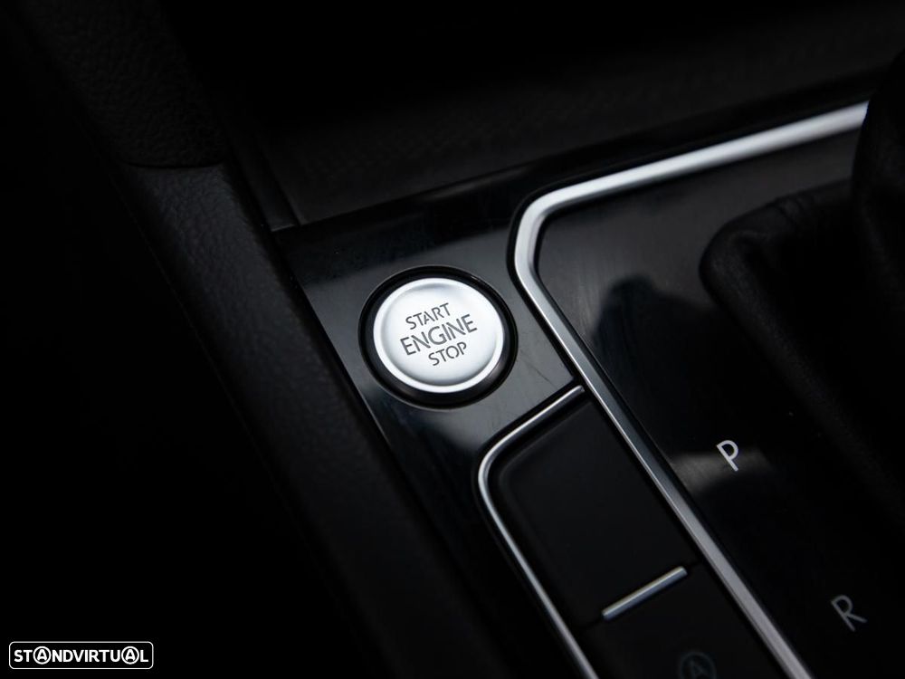VW Passat Variant 1.5 TSI OPF DSG Business - 16