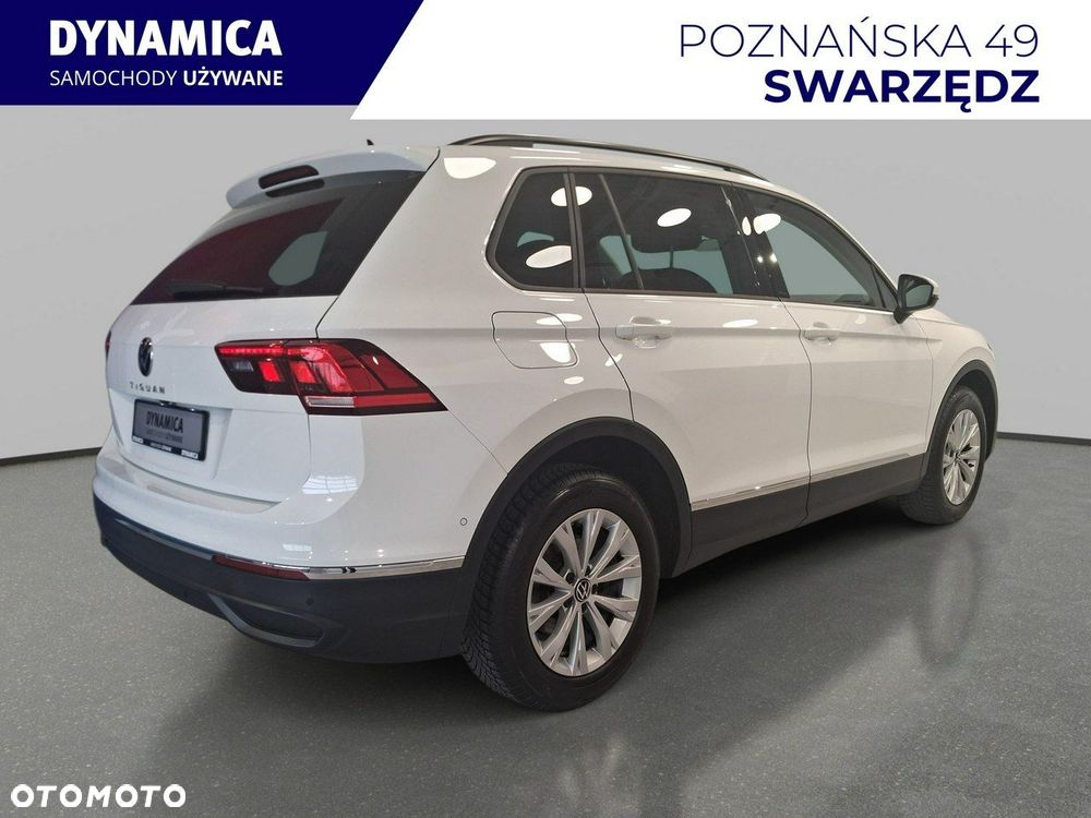 Volkswagen Tiguan - 8
