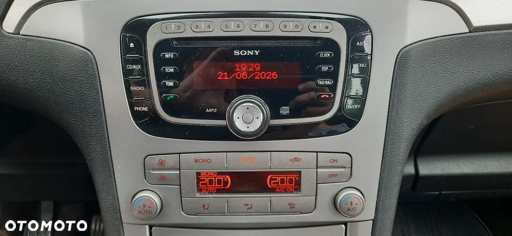 Ford Galaxy 2.0 TDCi Trend - 8