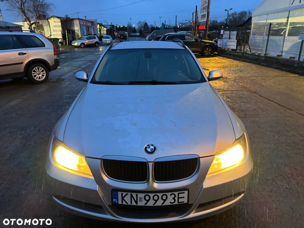 BMW Seria 3 320d - 8