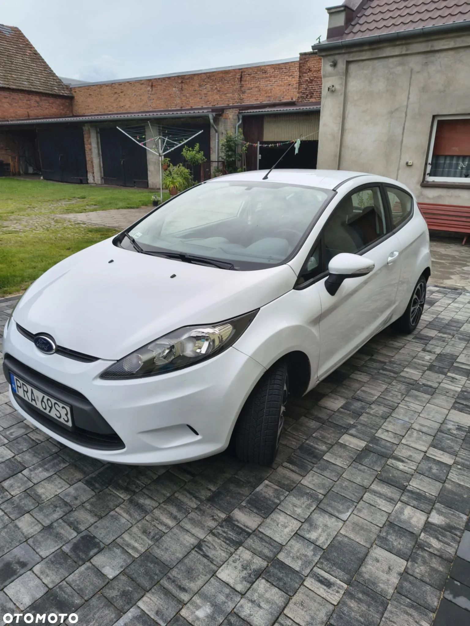 Ford Fiesta 1.25 Ambiente - 1