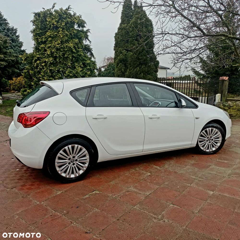 Opel Astra 1.6 Edition Sport - 4