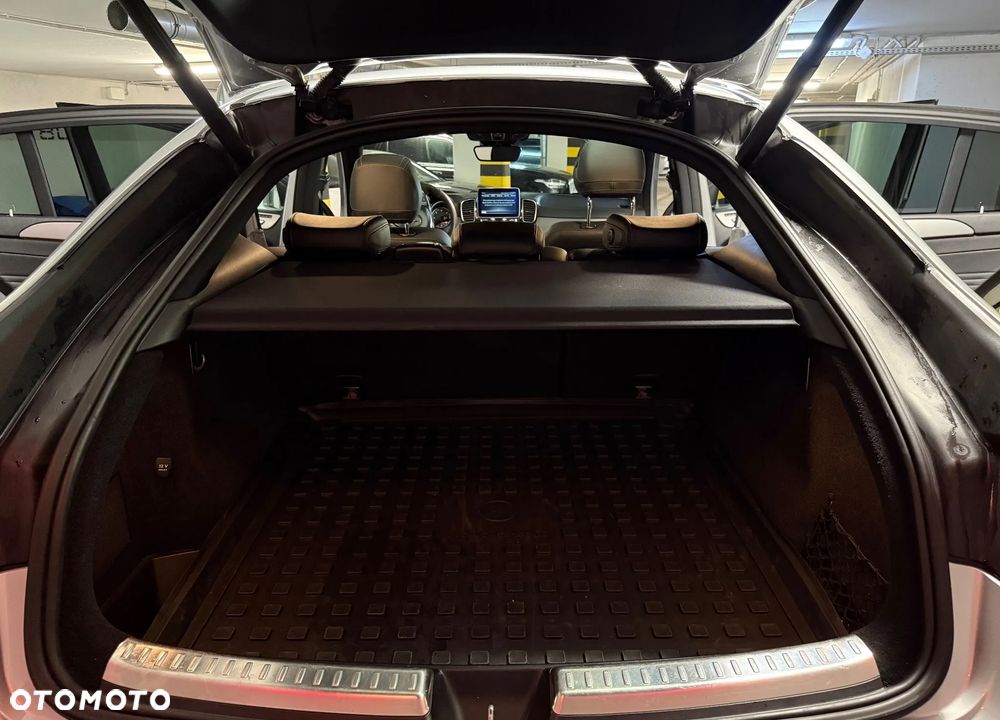 Mercedes-Benz GLE 350 d 4Matic 9G-TRONIC AMG Line - 20