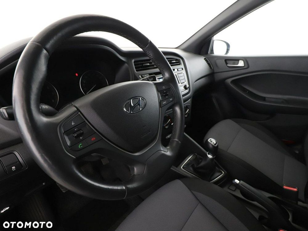 Hyundai i20 1.2 Passion - 14