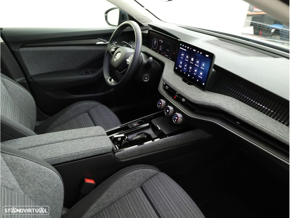 Skoda Superb Break 2.0 TDI DSG - 13