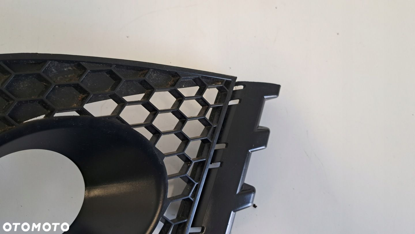 Kratka zderzaka przód prawy SEAT Ibiza III 3 6L LIFT 05- - 5