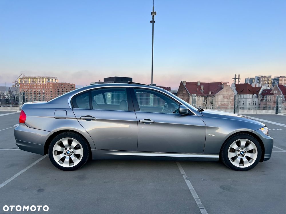 BMW Seria 3 330d xDrive DPF - 10