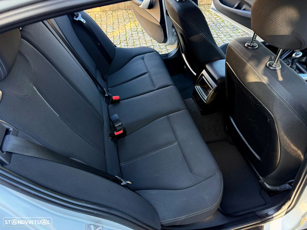 BMW 116 d EDynamics Line Sport - 22