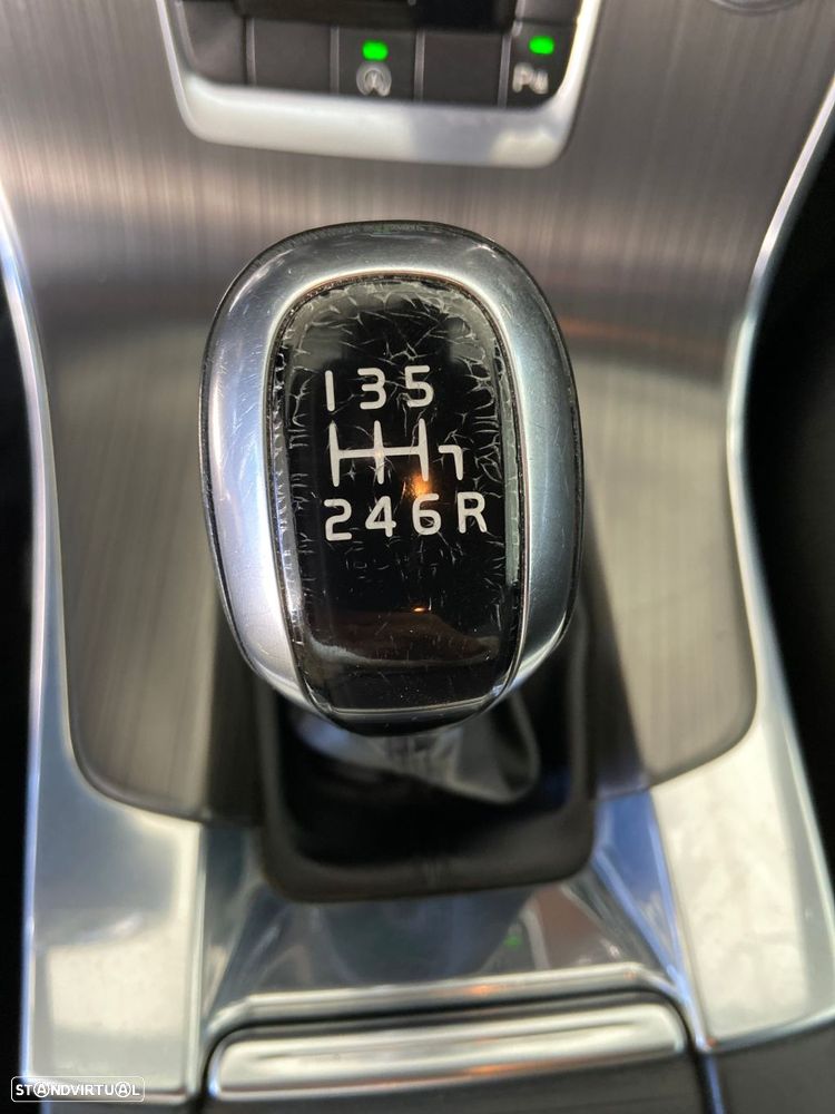 Volvo V60 Cross Country 2.0 D4 Pro - 20