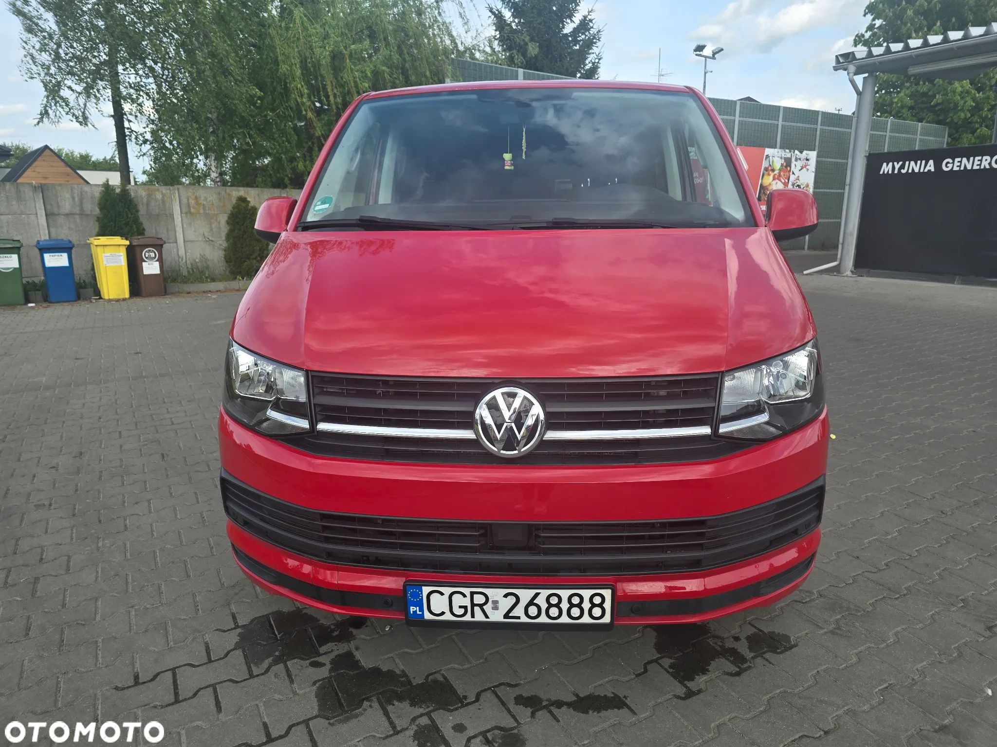 Volkswagen Multivan - 1