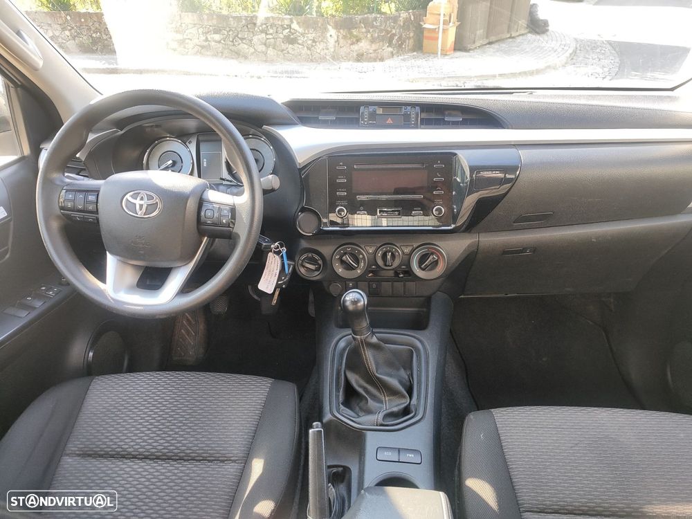 Toyota Hilux 2.4 D-4D 4WD CD CH - 6