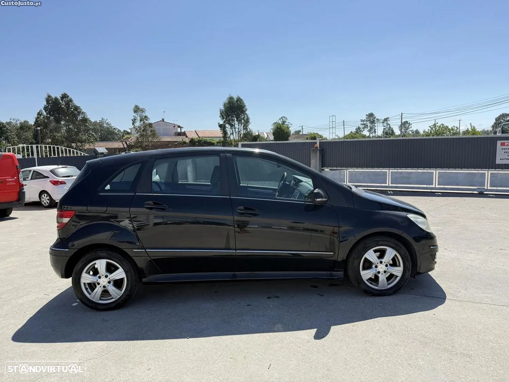 Mercedes-Benz B 180 CDI - 11