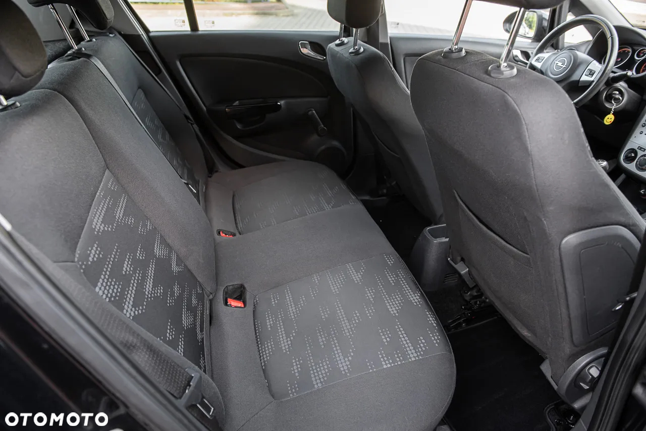 Opel Corsa 1.2 16V Essentia - 25