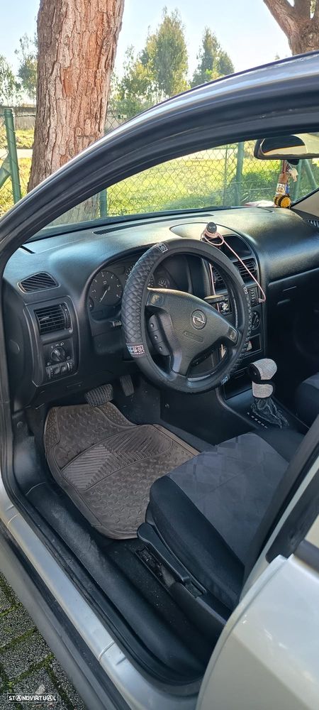 Opel Astra - 2